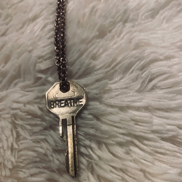 Breathe Key Necklace - Picture 1 of 8